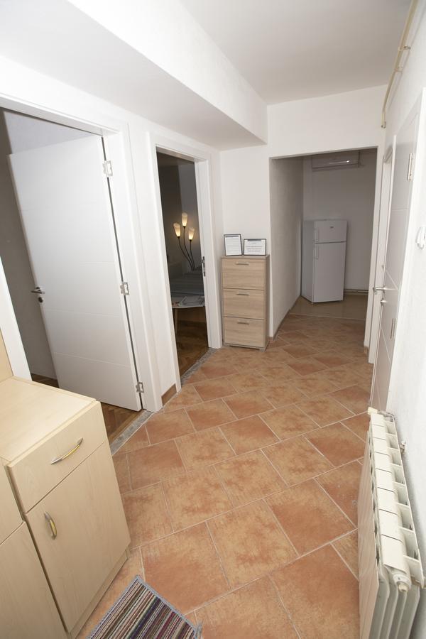 Downtown 3 Bedroom Apartment Sarajevo Eksteriør billede