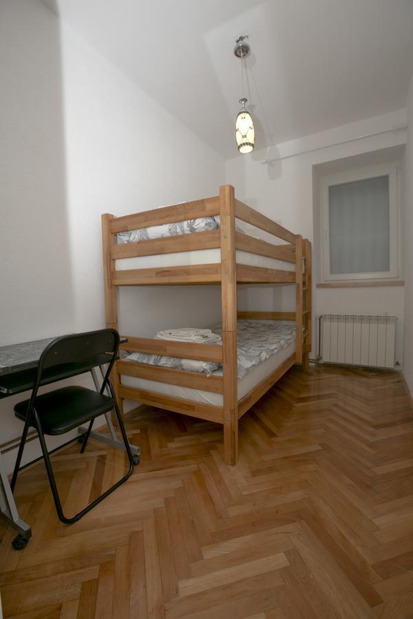 Downtown 3 Bedroom Apartment Sarajevo Eksteriør billede